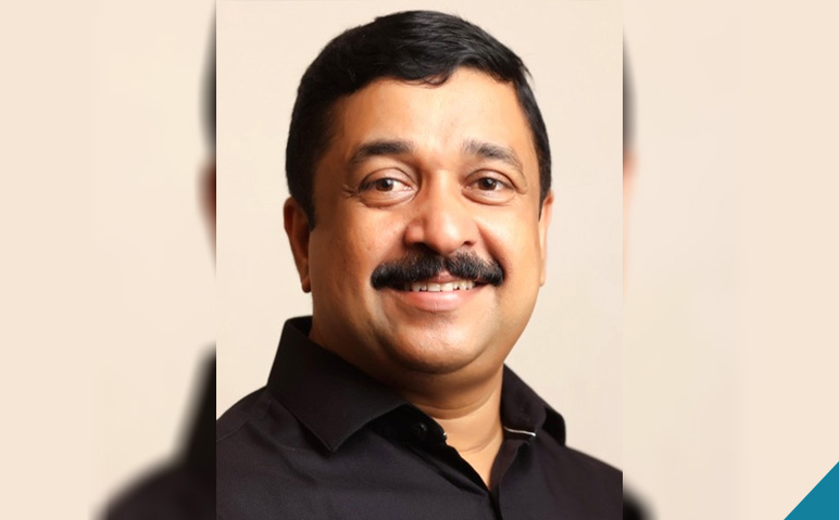 നജീബ്-കാന്തപുരം-എംഎല്‍എയ്ക്ക്-പാണക്കാട്-പുരസ്‌കാരം